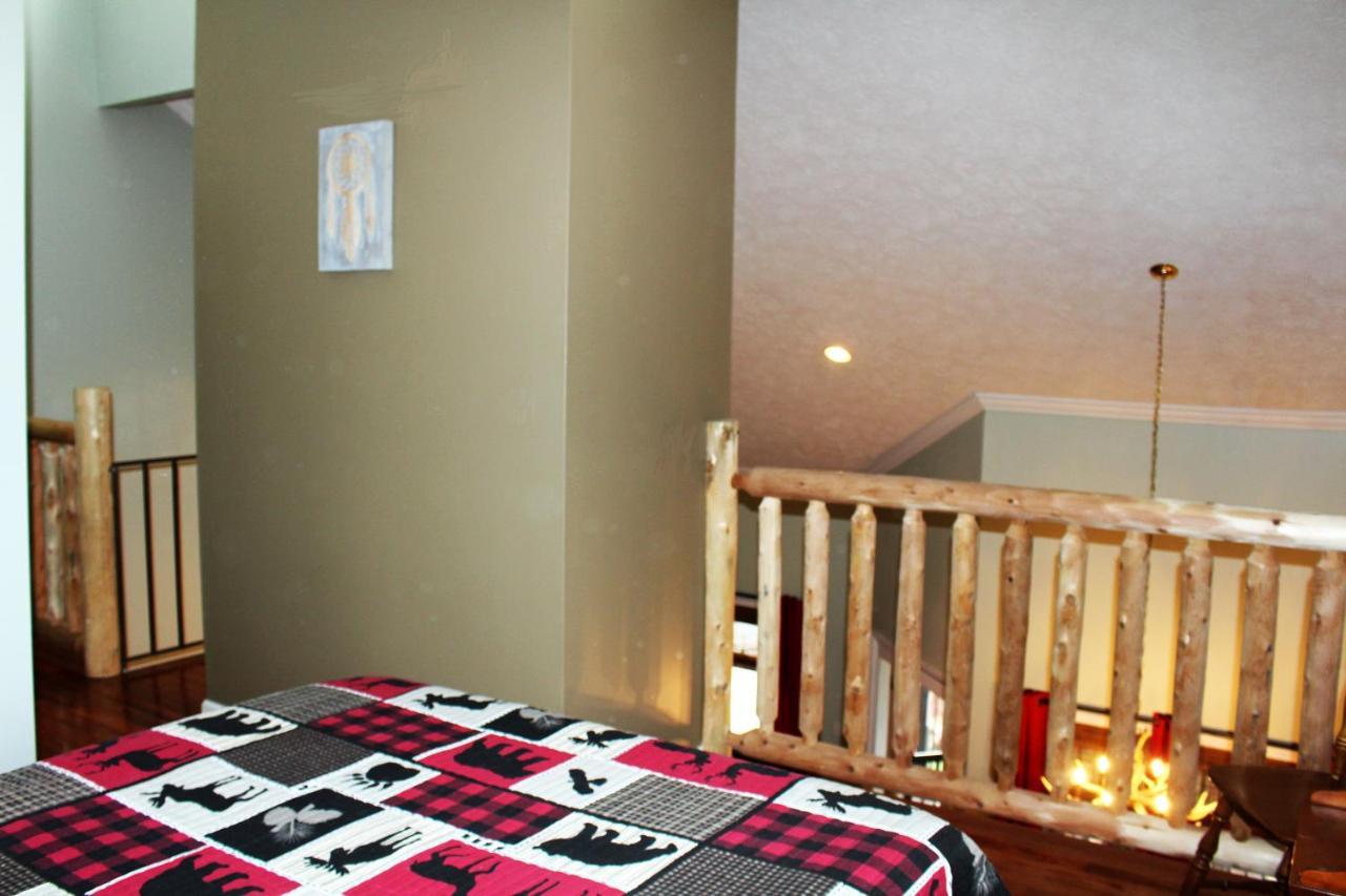 Spacious Downtown Condo Walking Distance To Downtown Gatlinburg Sleeps 6 Guests Esterno foto